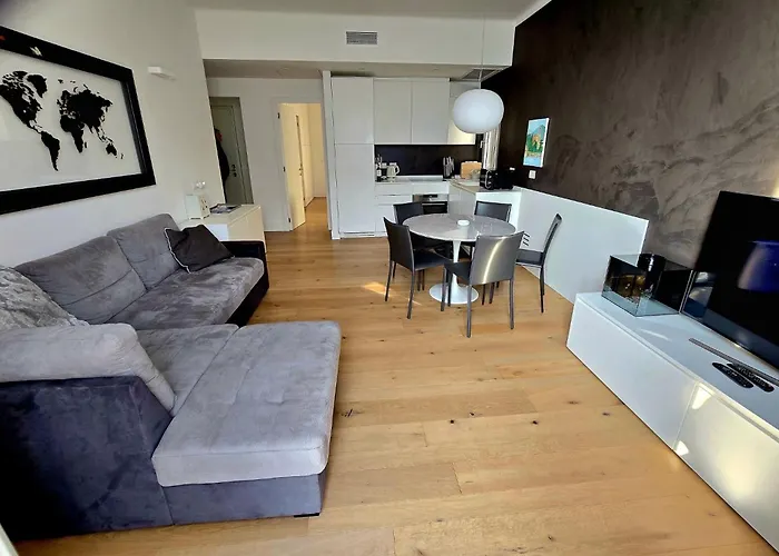 Lejlighed Special On Lakeside Colonno